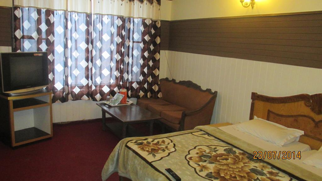 Hotel Bombay Palace Dalhousie Oda fotoğraf